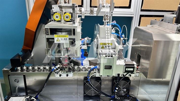 sleeve labeling equipment